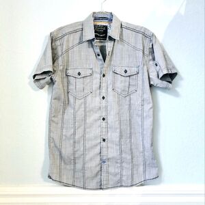Tranquility & Mayhem Men's Button-down short-sleeved shirt in gray
